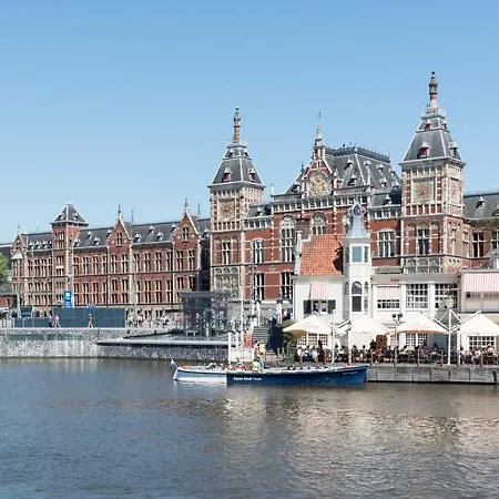 Homestay Beautiful House Next To Dam Square!