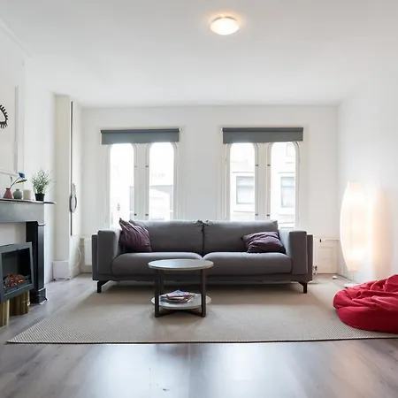 Beautiful House Next To Dam Square! Homestay